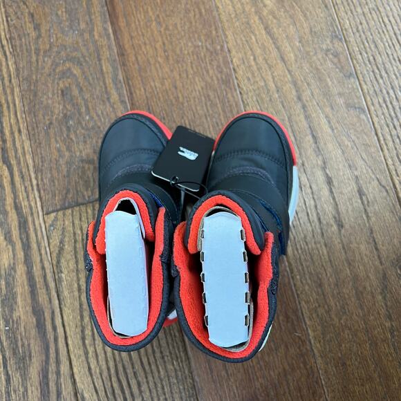 Sorel unisex Whitney II Strap Snow Boots - Waterproof, Insulated SZ 8 Toddler - Picture 4 of 6